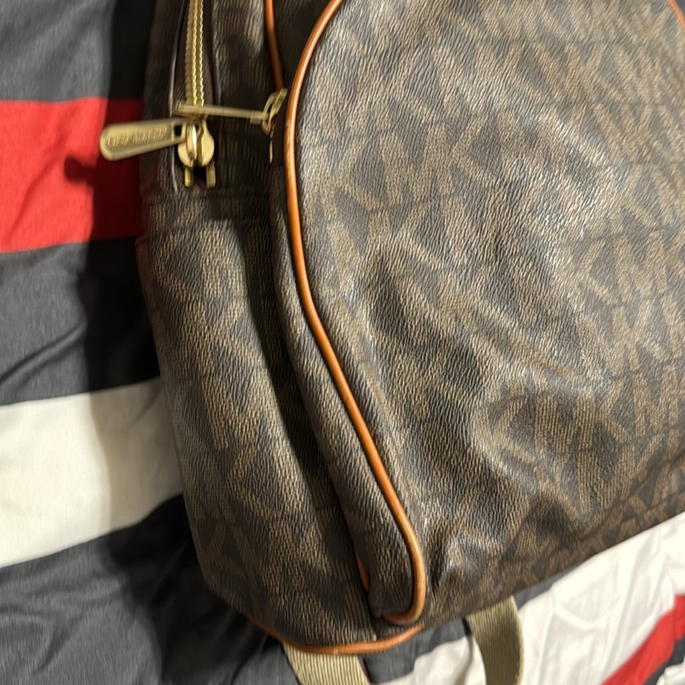 Michael Kors backpack - Picture 3 of 6